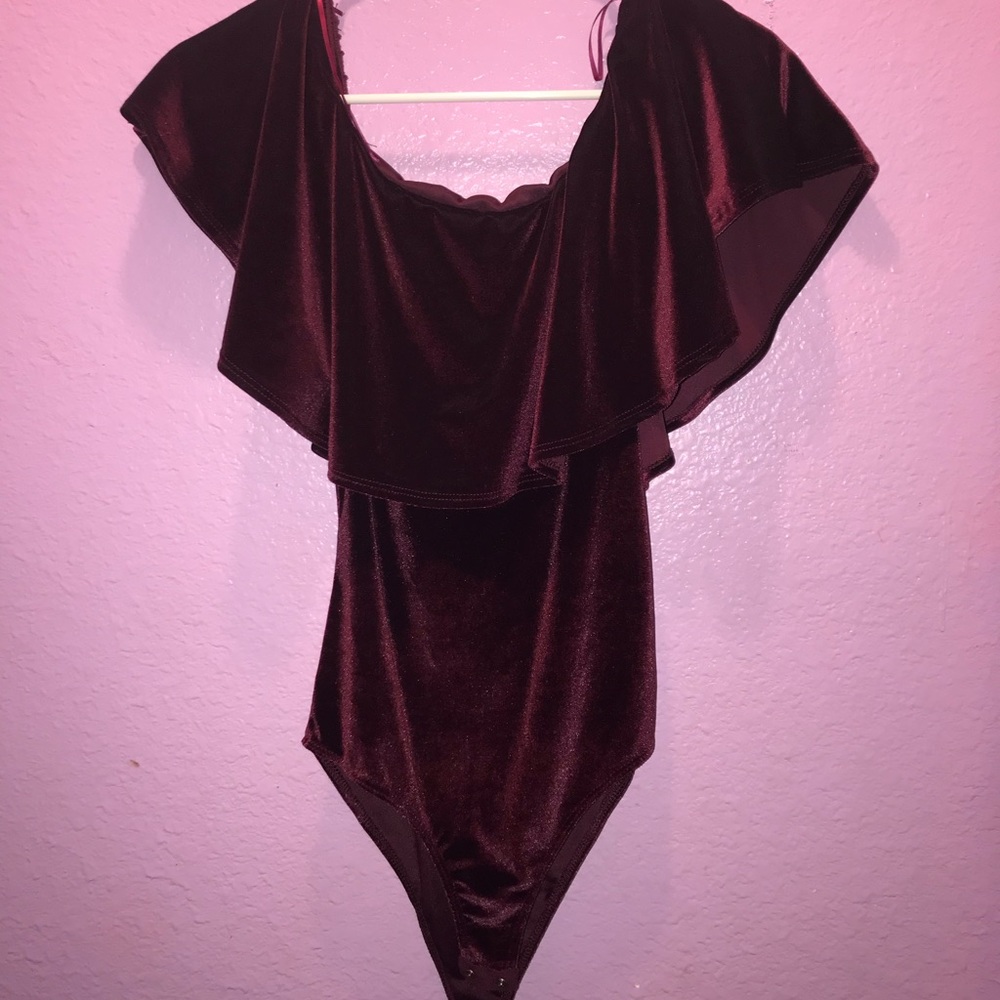Velvet off-the-shoulder body suit
